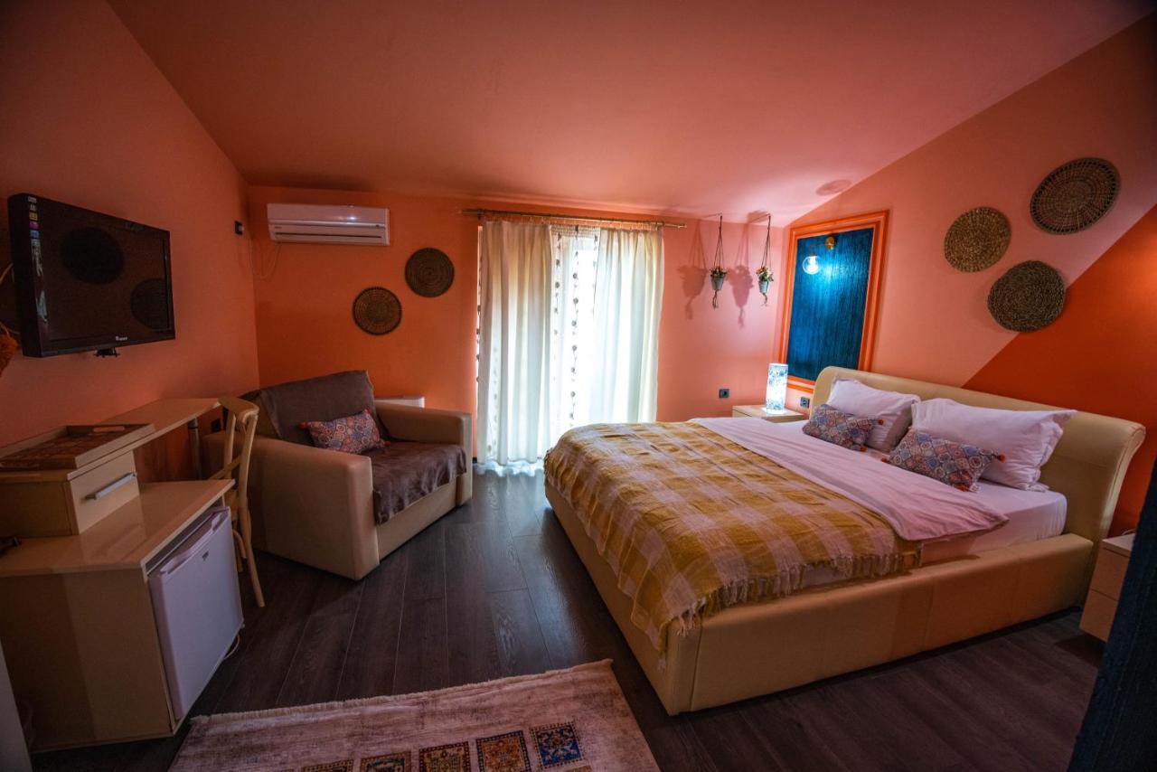 Hotel Pamela Concept เนโกทิโน ภายนอก รูปภาพ